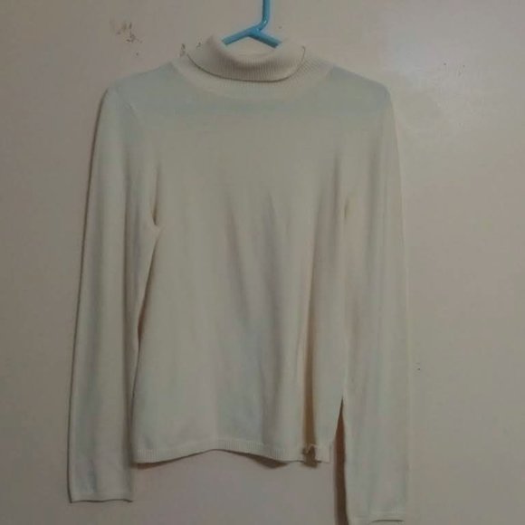 Bamboo Traders Turtleneck Sweater - Picture 2 of 4